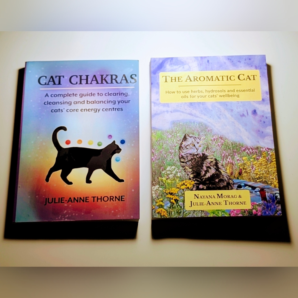 😽🫶🏼Cat Chakras + The Aromatic Cat | First Editions